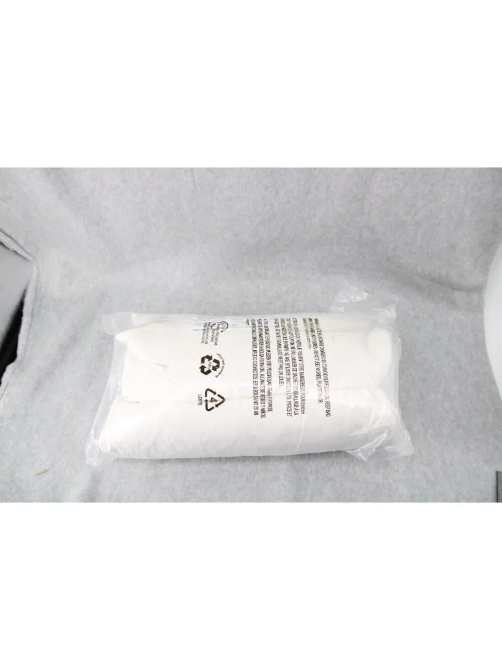 Pottery Barn Feather Pillow Insert 14 X 20 UNUSED 94844